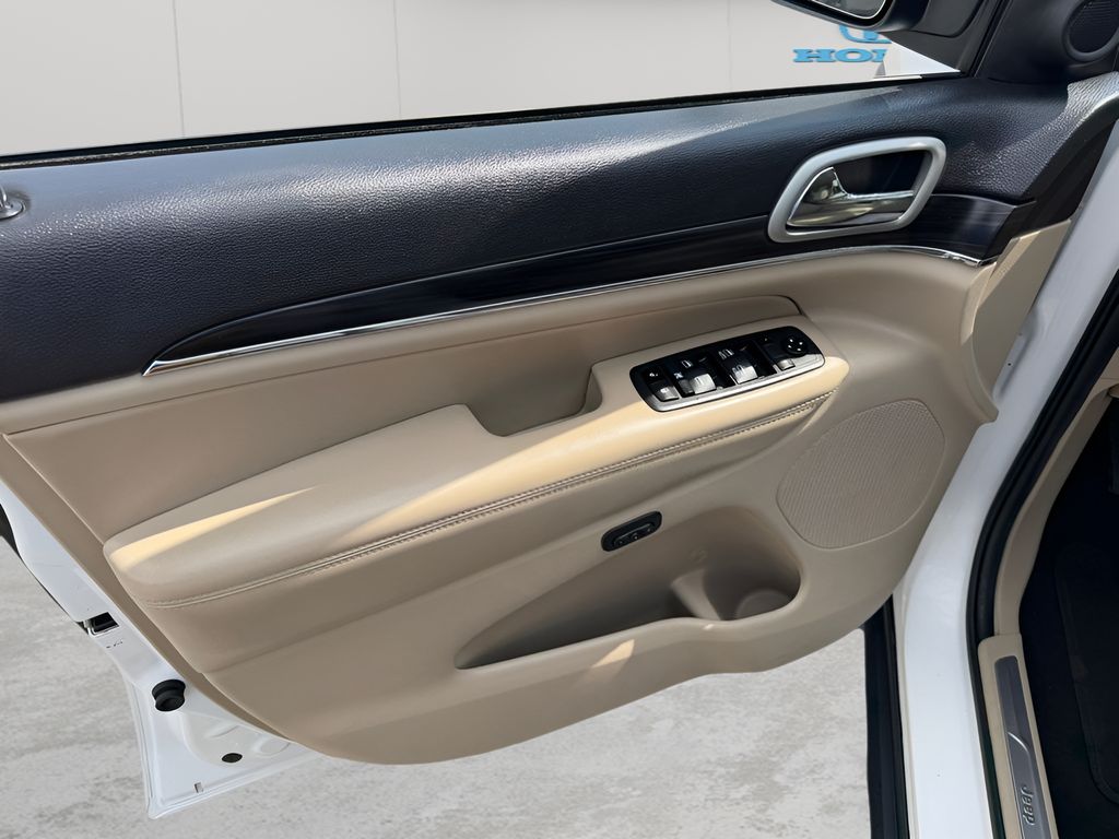Used 2021 Bright White Clearcoat Jeep Limited image 12