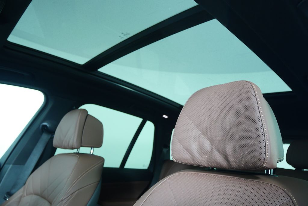 Thumbnail: 2024 BMW X5 - 12
