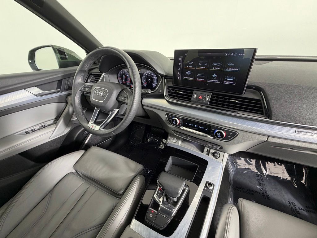 Thumbnail: 2024 Audi Q5 - 7
