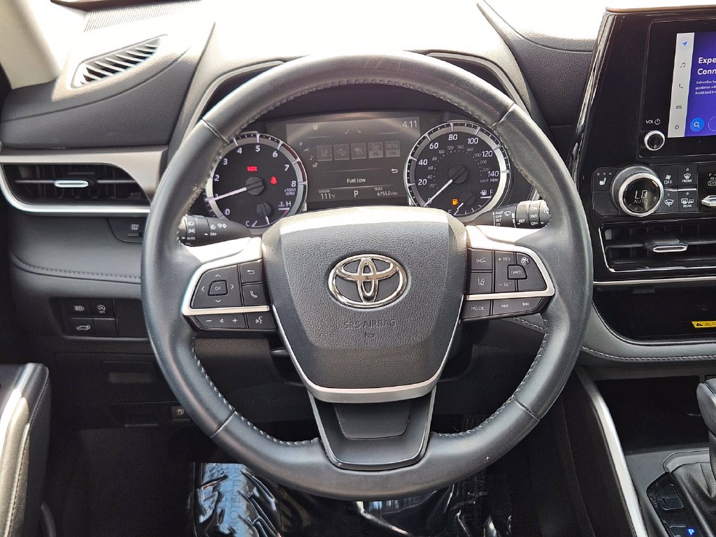 Used 2023 Toyota Highlander SUV