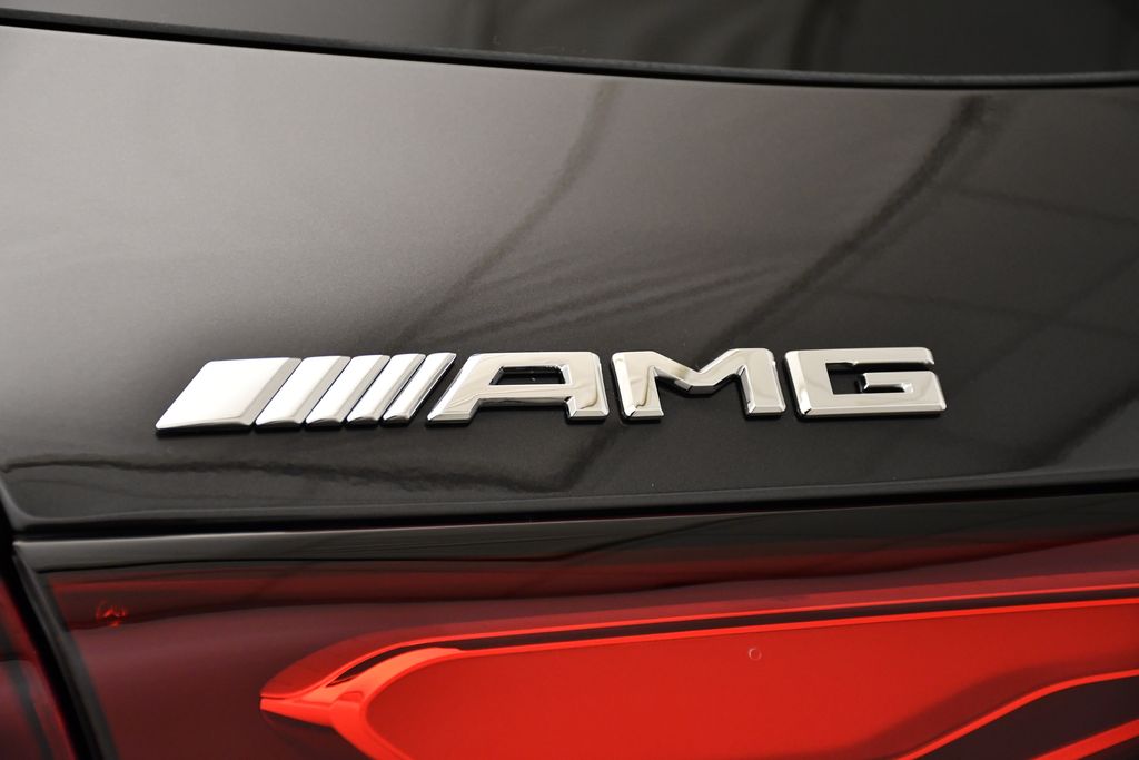 2025 Mercedes-Benz GLC 43 AMG 9