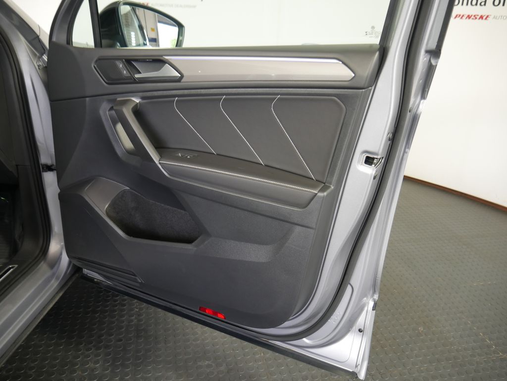 Thumbnail: 2024 Volkswagen Tiguan - 5