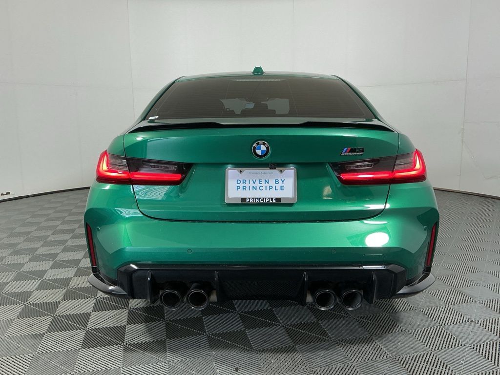 View vehicle photo 6