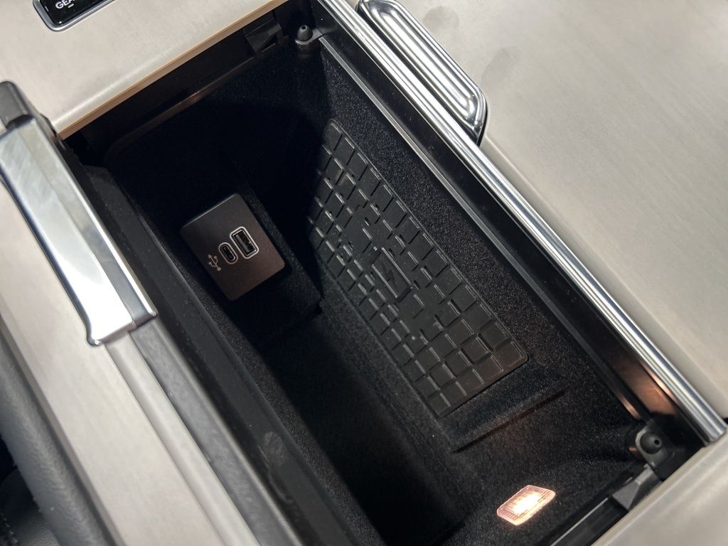 new 2026 Lincoln Navigator car, priced at $106,480