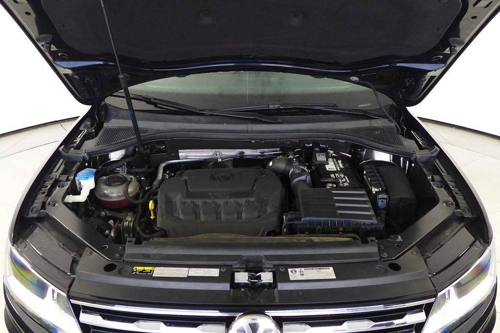 Thumbnail: 2018 Volkswagen Tiguan - 6