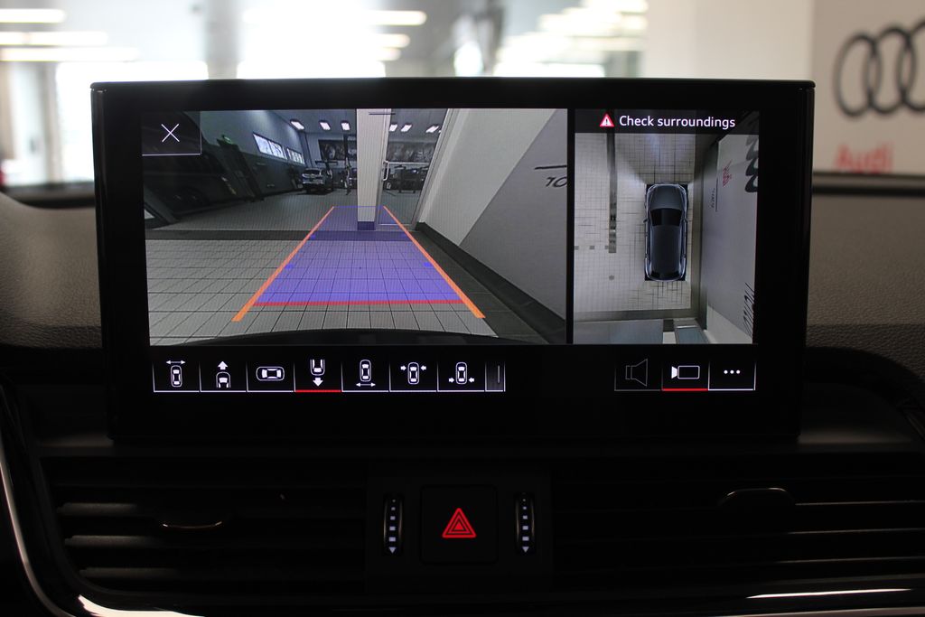 Thumbnail: 2022 Audi Q5 - 21