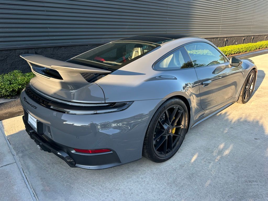 Thumbnail: 2025 Porsche 911 - 9