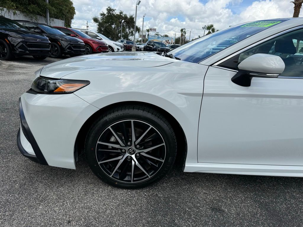 2022 Toyota Camry SE 11