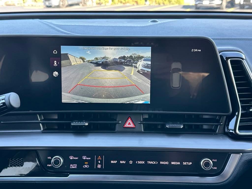 2025 Kia Sportage EX photo