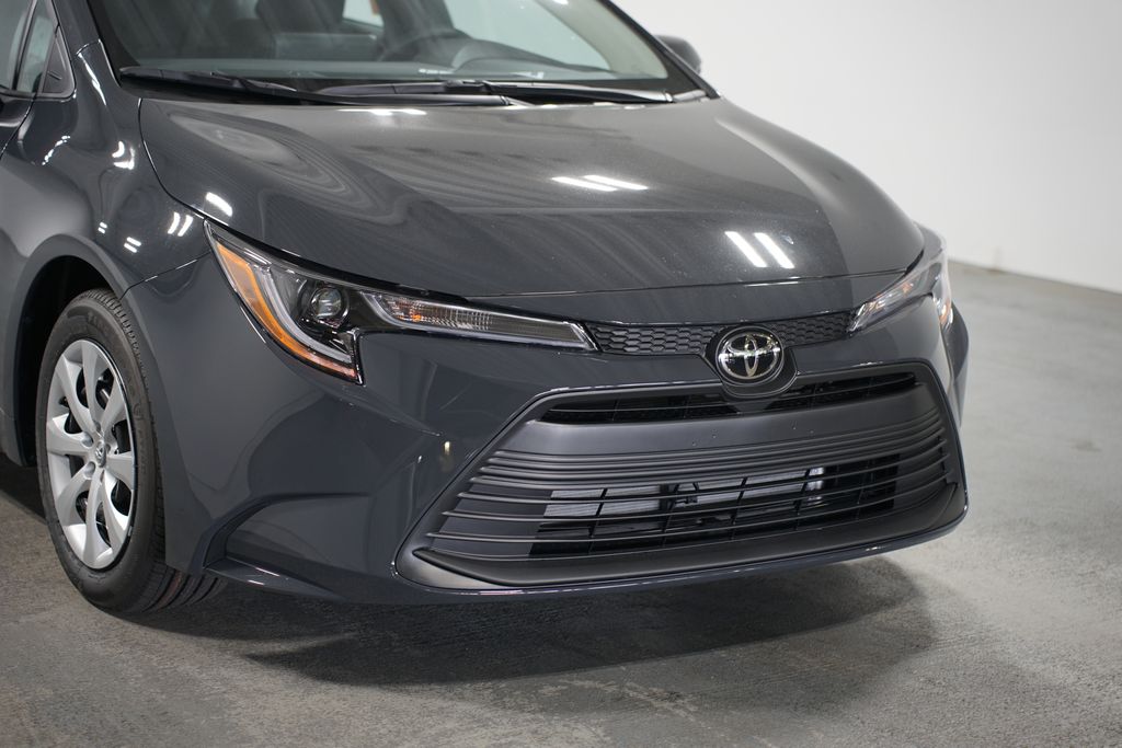 2025 Toyota Corolla LE 4