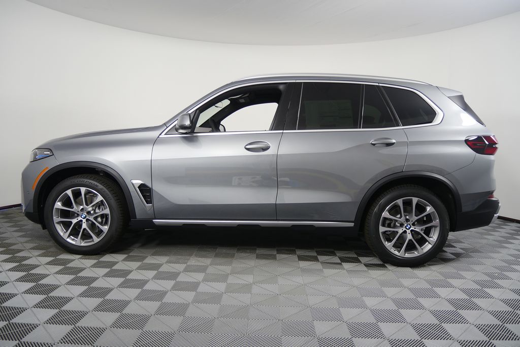 Thumbnail: 2026 BMW X5 - 6