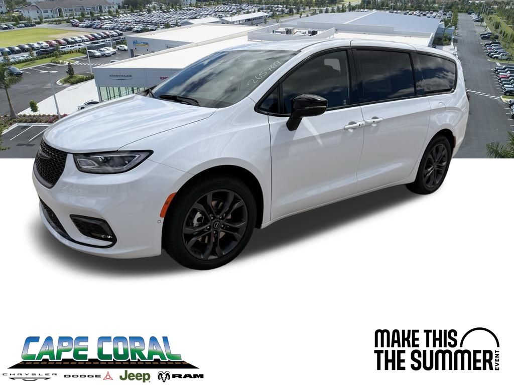 Bright White Clearcoat 2026 Chrysler Pacifica Minivan Front-Wheel Drive 9-Speed Automatic