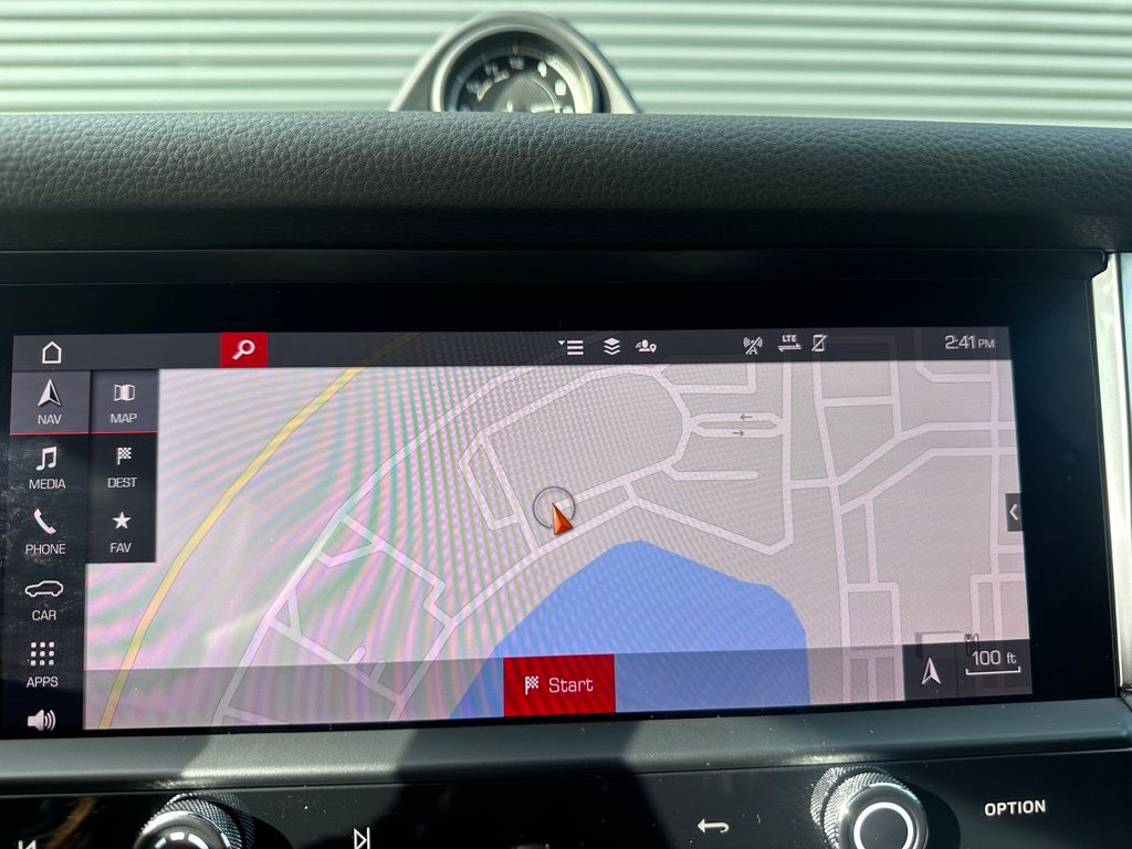 Thumbnail: 2023 Porsche Macan - 28