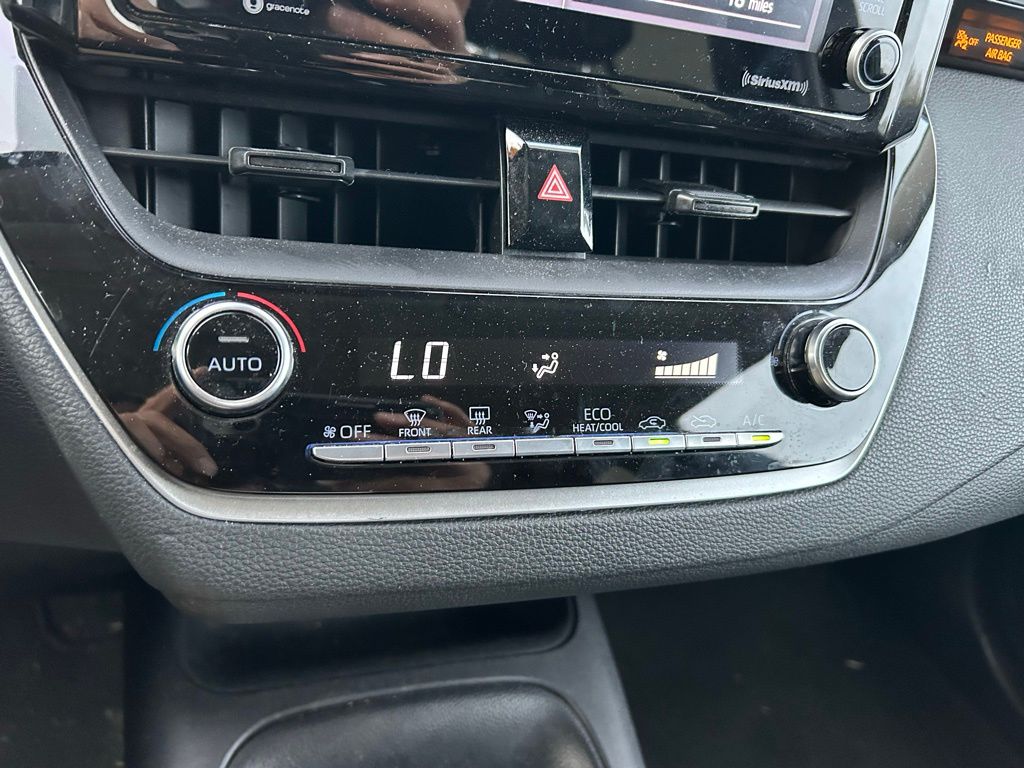 Thumbnail: 2022 Toyota Corolla - 25