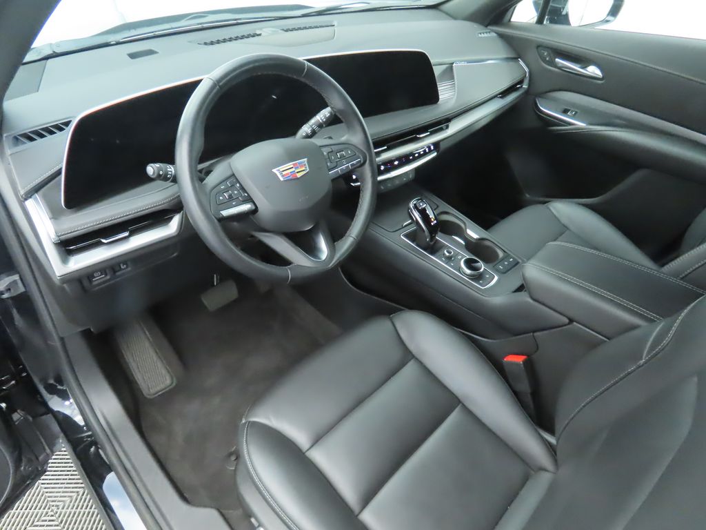 Thumbnail: 2025 Cadillac XT4 - 9