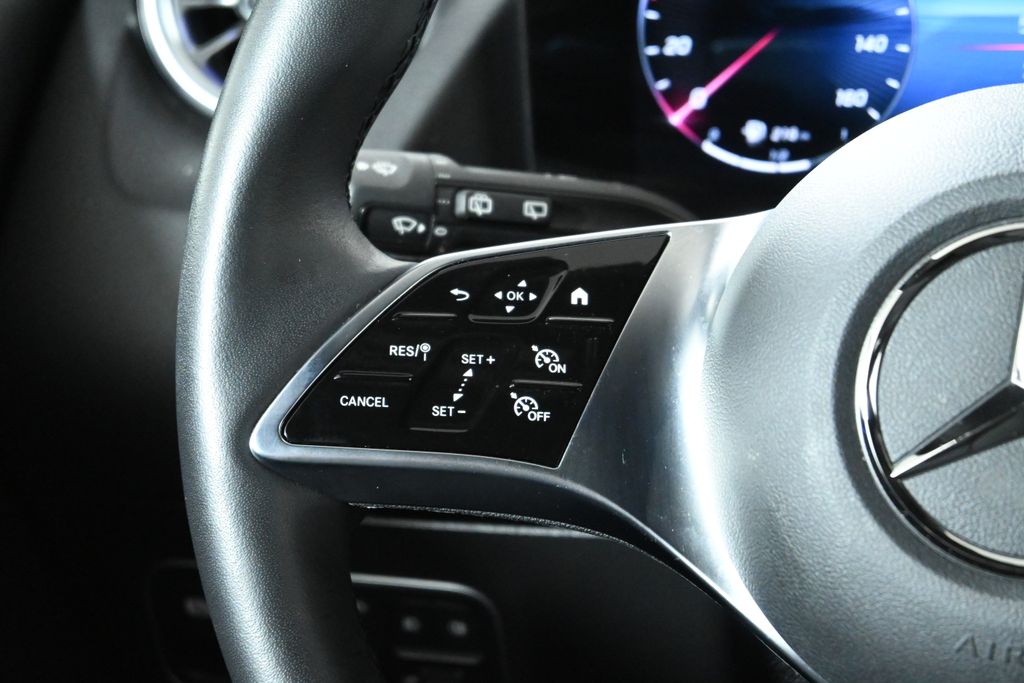 Thumbnail: 2025 Mercedes-Benz GLA - 18