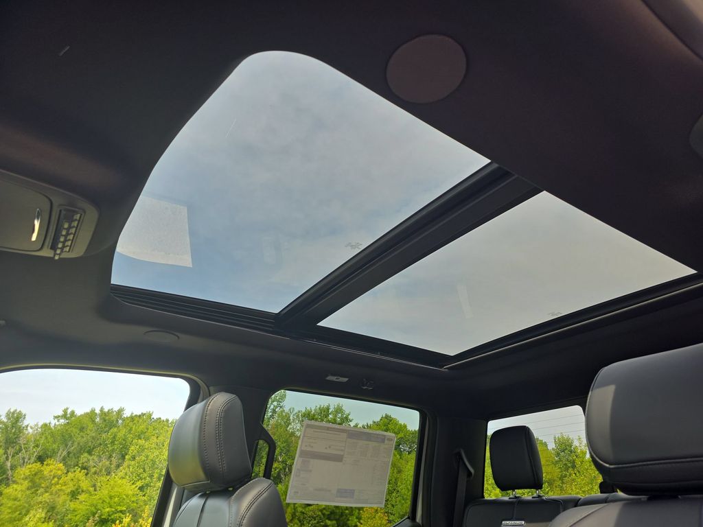 New 2026 Avalanche Ford F-350® Platinum® image 31