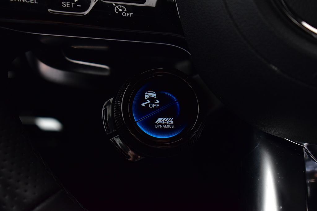 Thumbnail: 2025 Mercedes-Benz GLC - 21