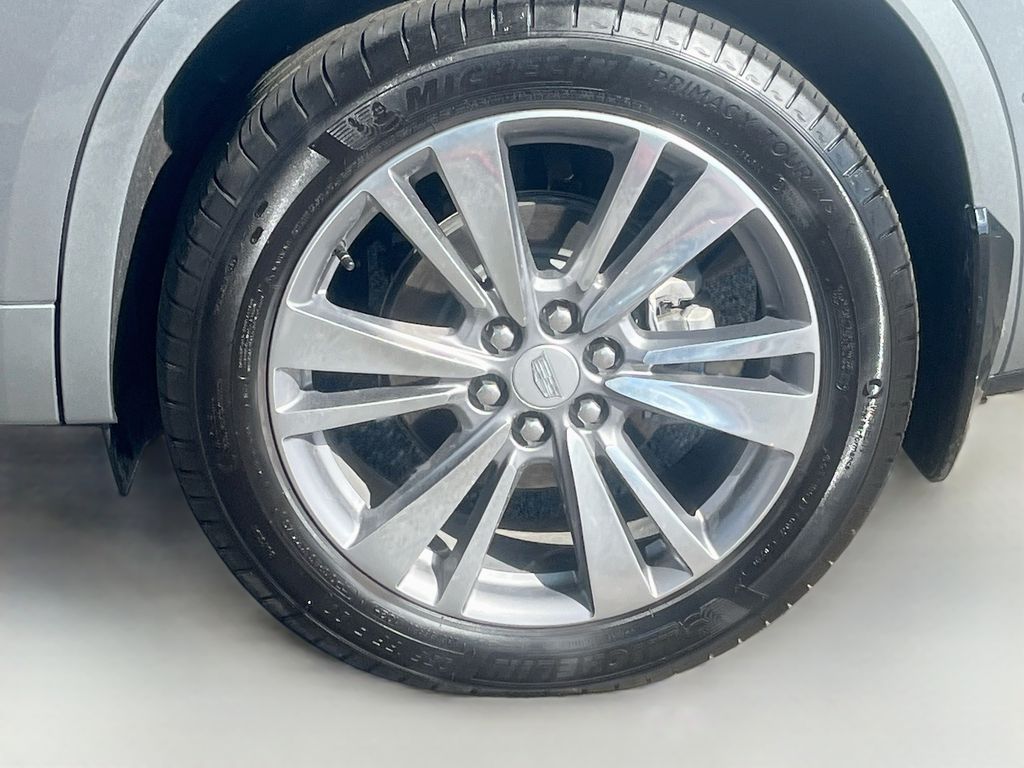 Used 2025 Silver Cadillac Premium Luxury image 34