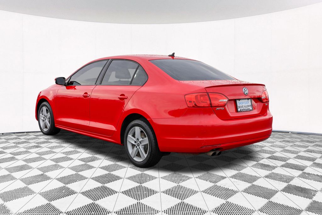 2012 Volkswagen Jetta TDI 11