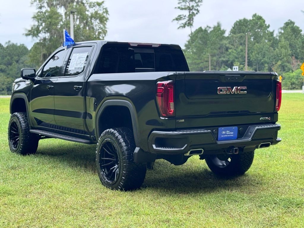 2022 GMC Sierra 1500 Limited AT4