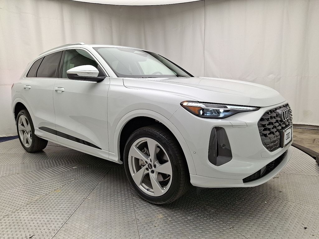 Thumbnail: 2025 Audi Q5 - 2