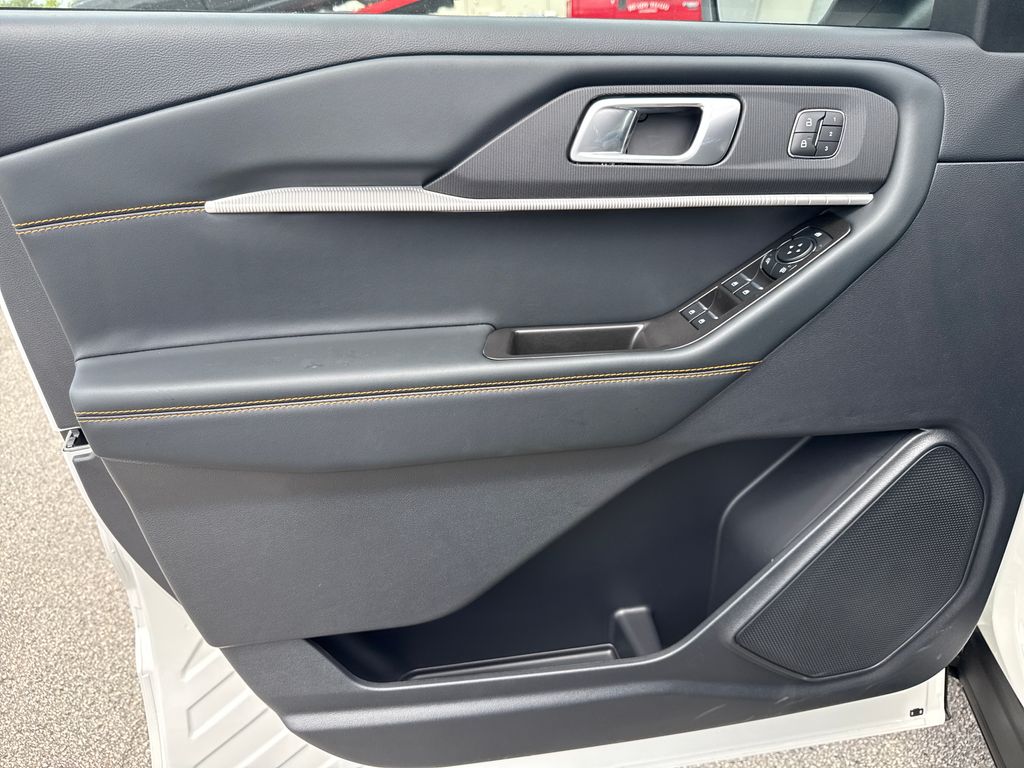 New 2026 White Ford Tremor image 18