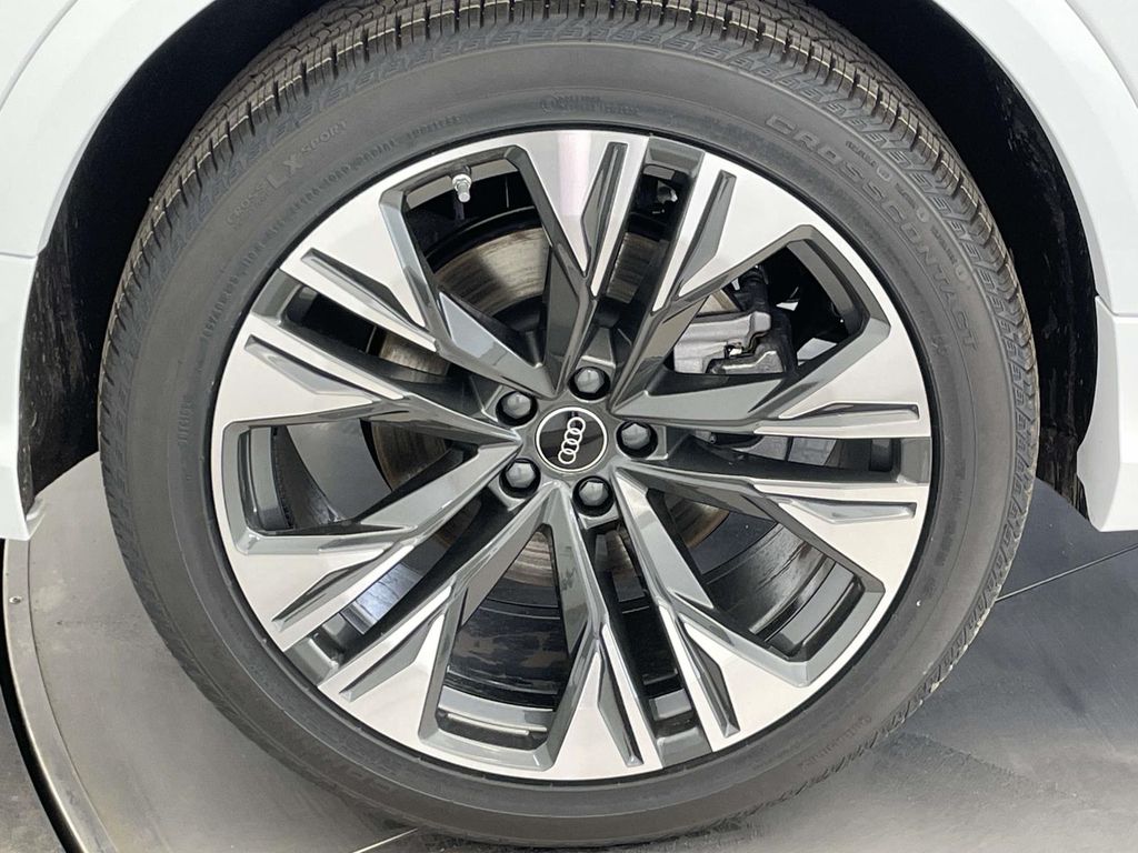 2026 Audi Q8  White at Audi Porsche Sewickley