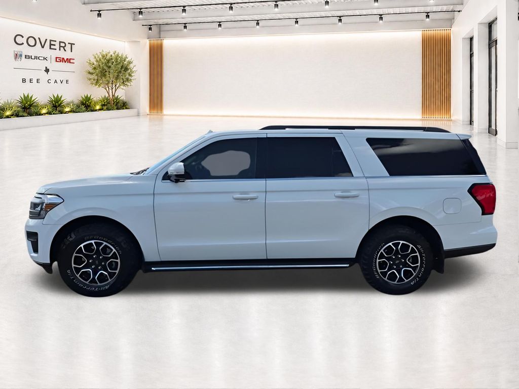 Used 2023 White Ford XLT image 10