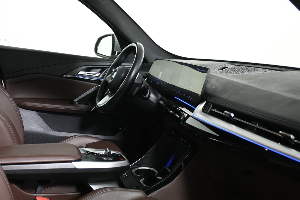 Thumbnail: 2023 BMW X1 - 32
