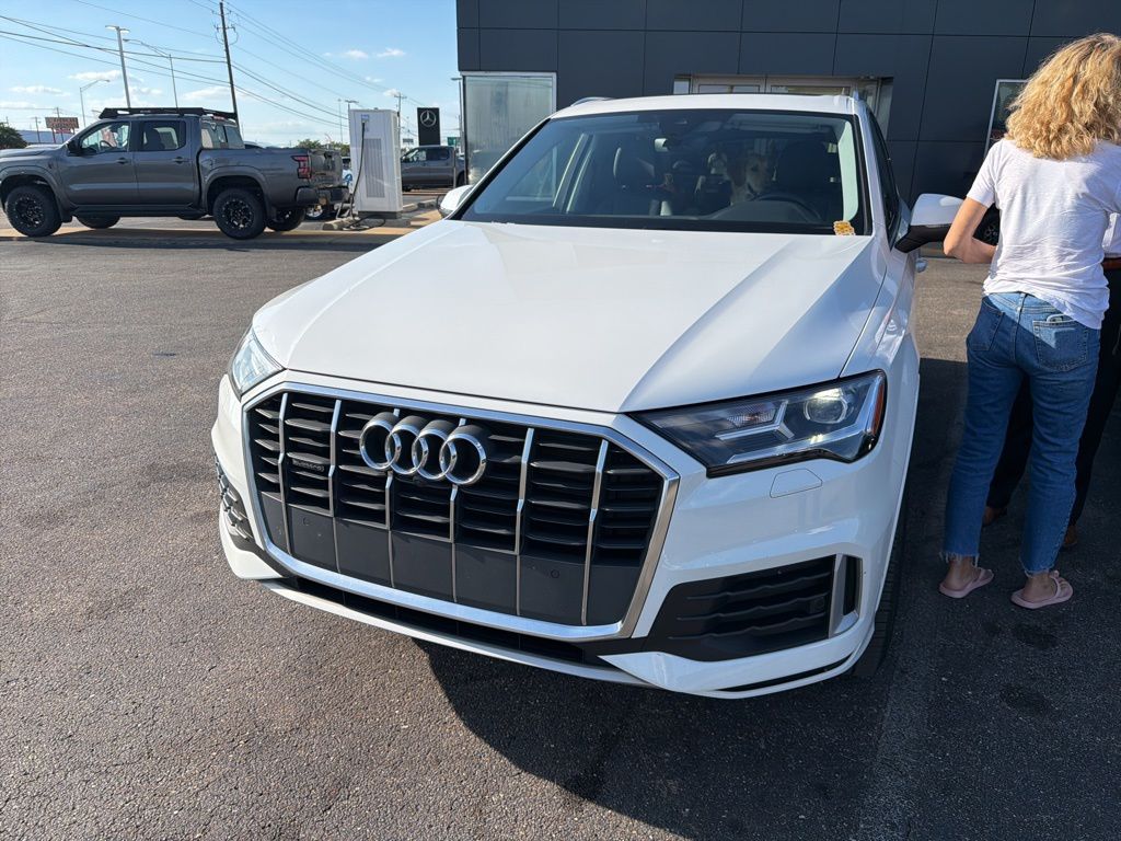 used 2022 Audi Q7 car, priced at $28,570