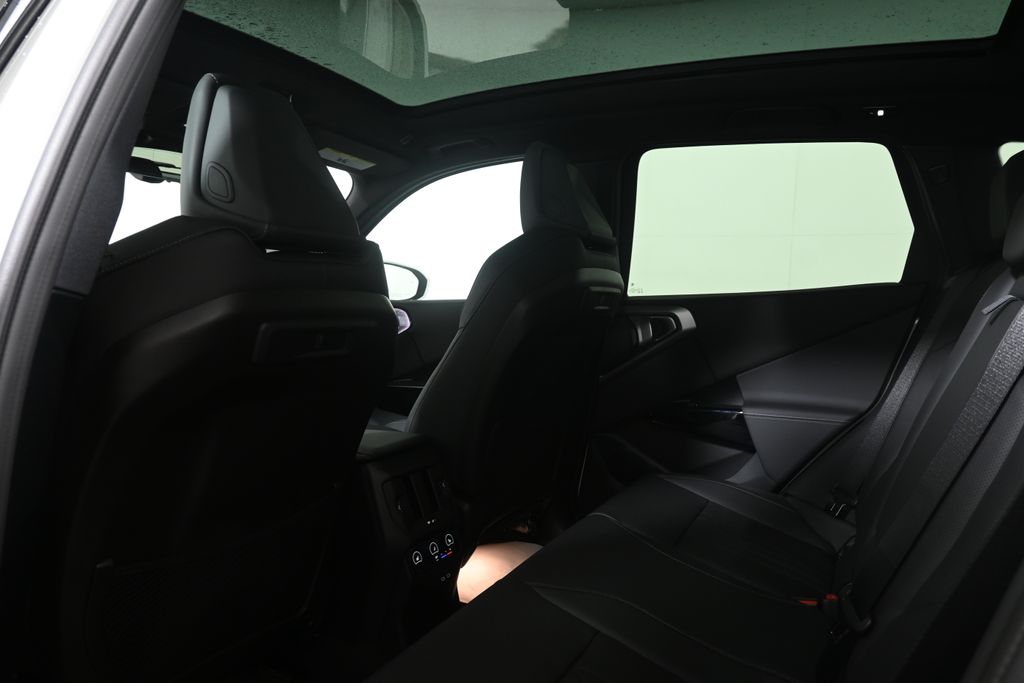 Thumbnail: 2026 BMW X3 - 32