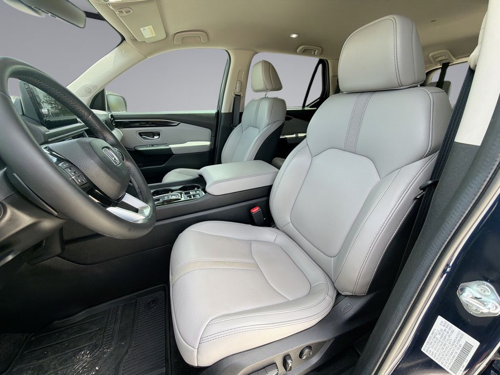 Thumbnail: 2024 Honda Pilot - 30