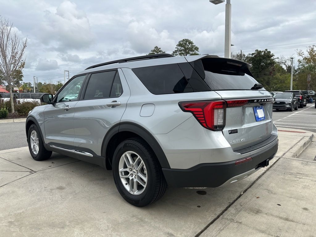 2025 Ford Explorer Active