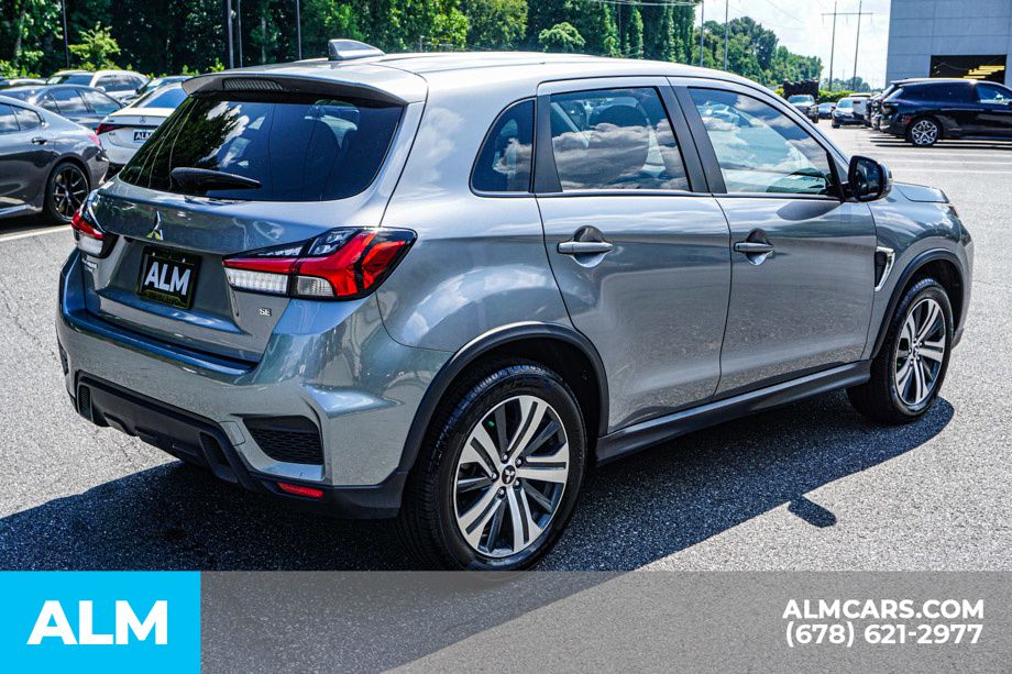 Used 2024 Silver Mitsubishi 2.0 ES image 5
