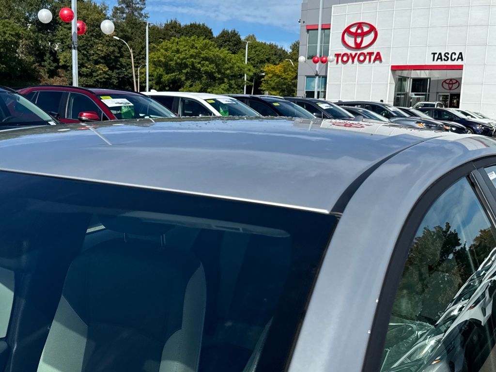 2026 Toyota Corolla LE photo 15