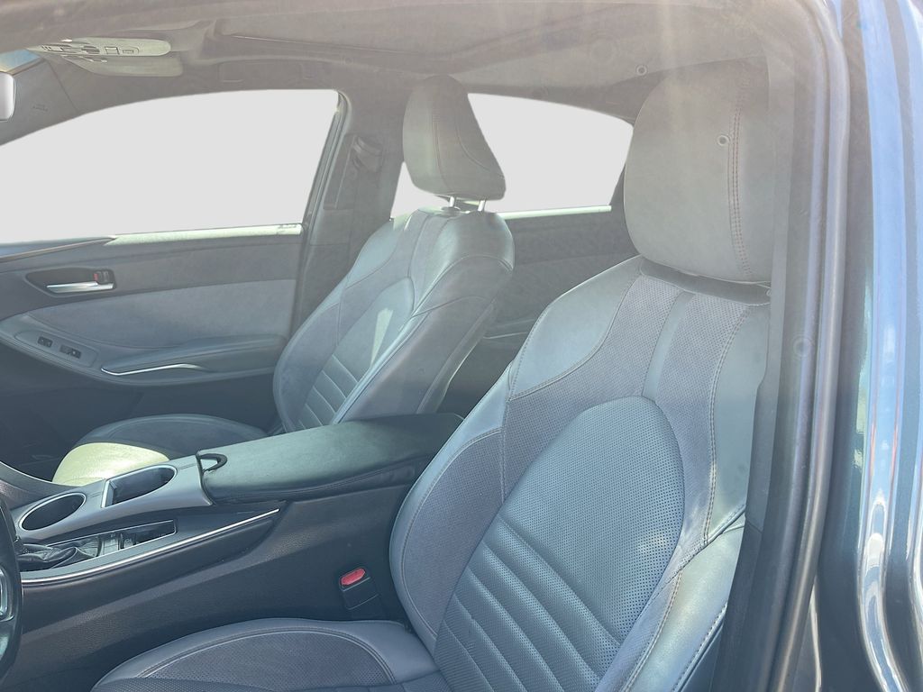 Used 2019 Gray Toyota Touring image 22