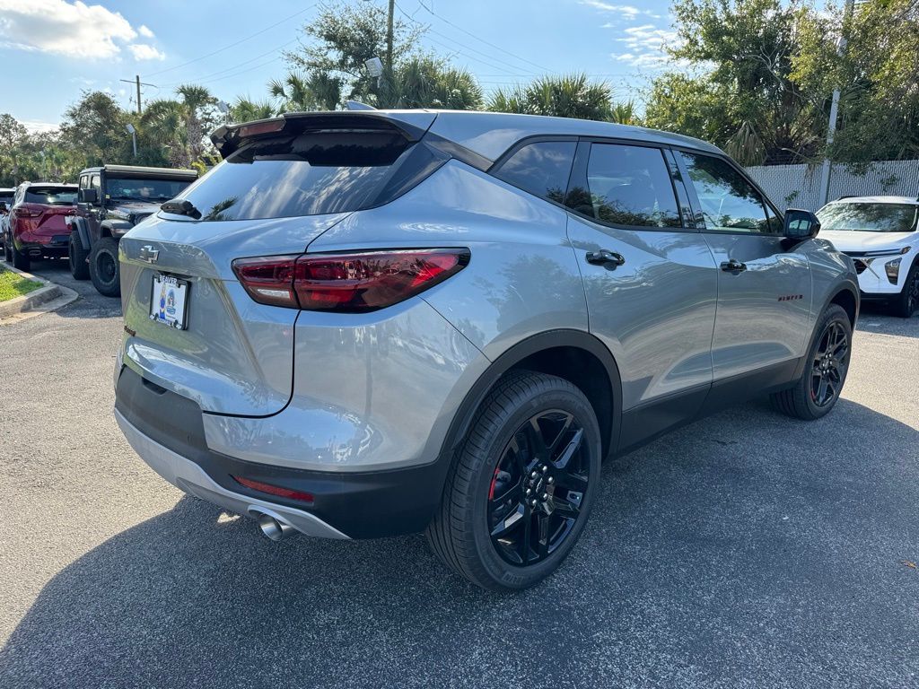 2025 Chevrolet Blazer LT 8