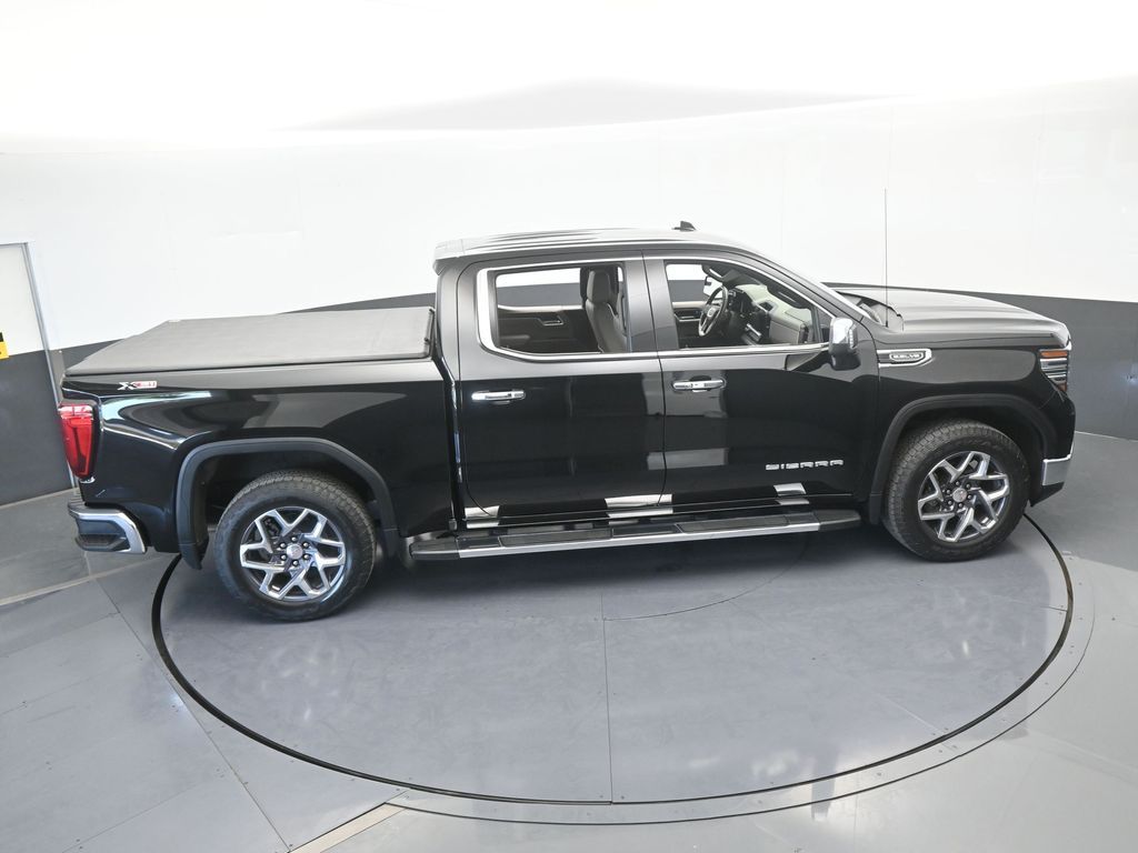 Used 2022 Onyx Black GMC SLT image 56