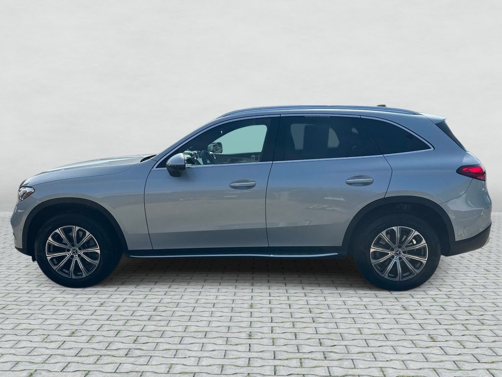 Thumbnail: 2026 Mercedes-Benz GLC - 8