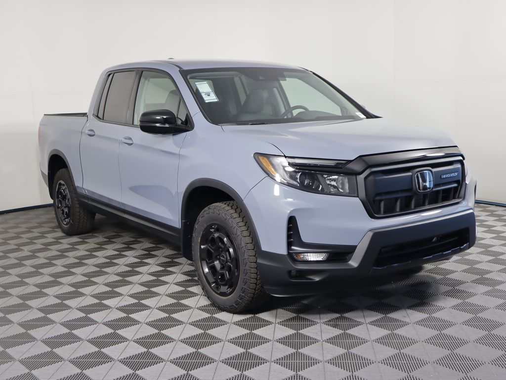 2025 Honda Ridgeline Sport 3