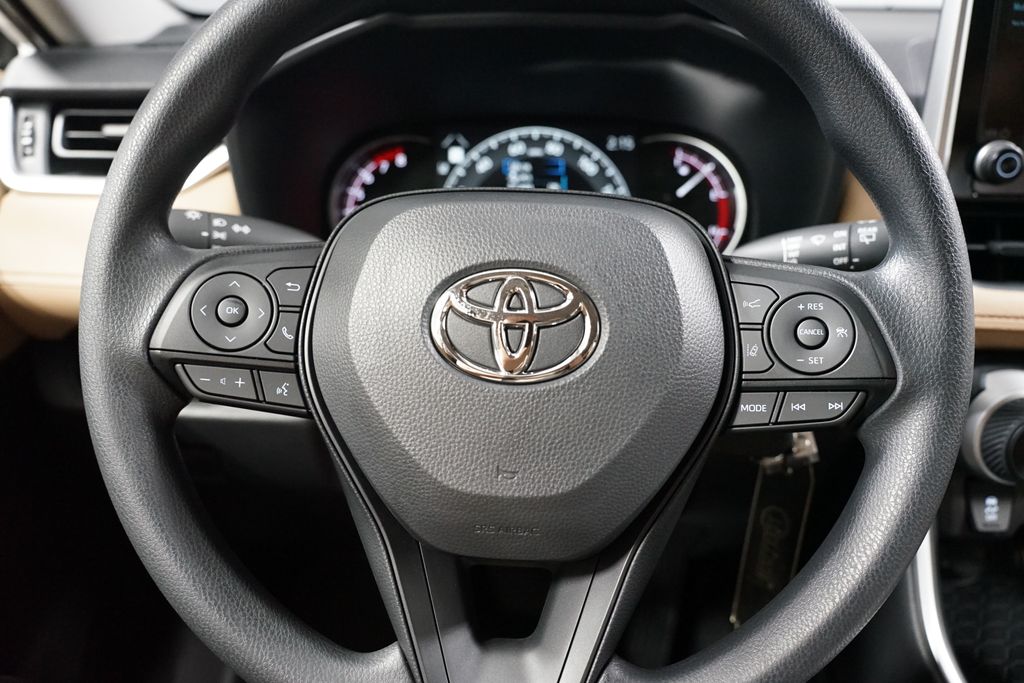 Thumbnail: 2025 Toyota RAV4 - 12