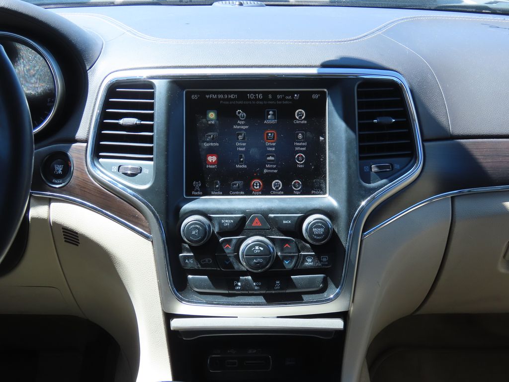 Thumbnail: 2015 Jeep Grand Cherokee - 8