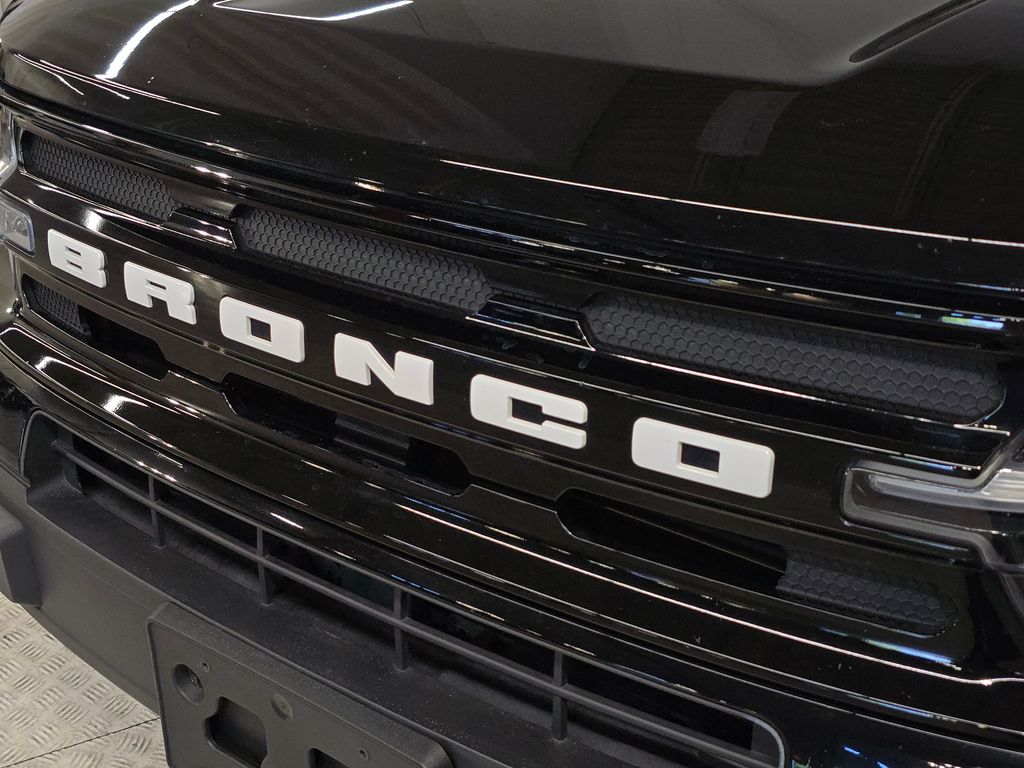 2023 Ford Bronco Sport Outer Banks photo 11