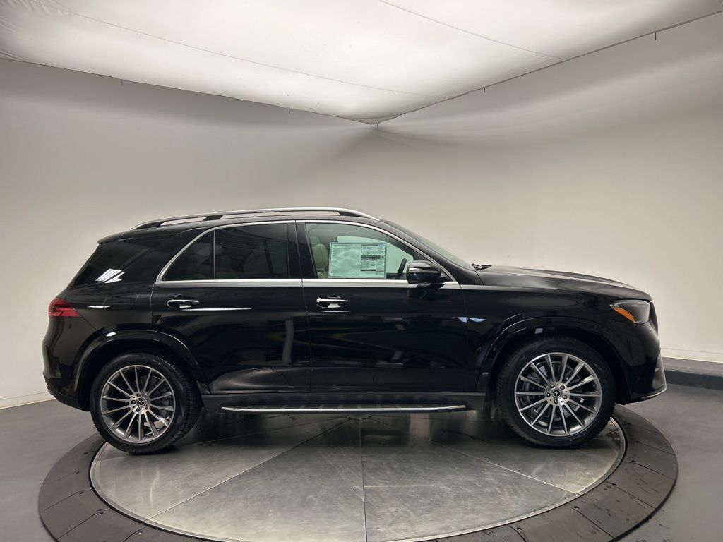 Thumbnail: 2026 Mercedes-Benz GLE - 8