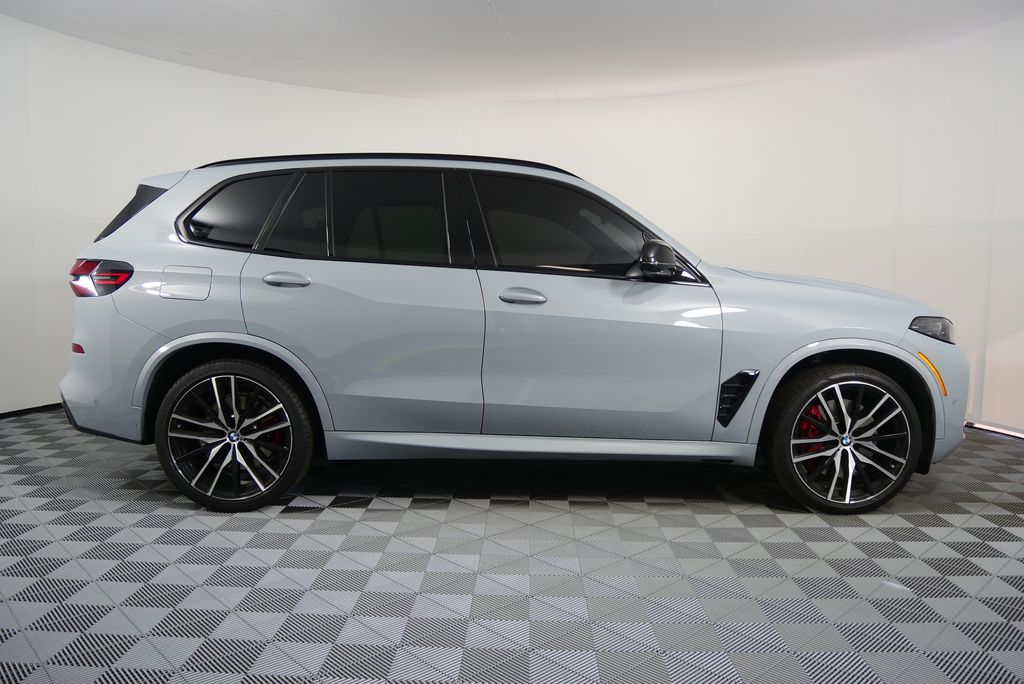 2024 BMW X5 M60i 2
