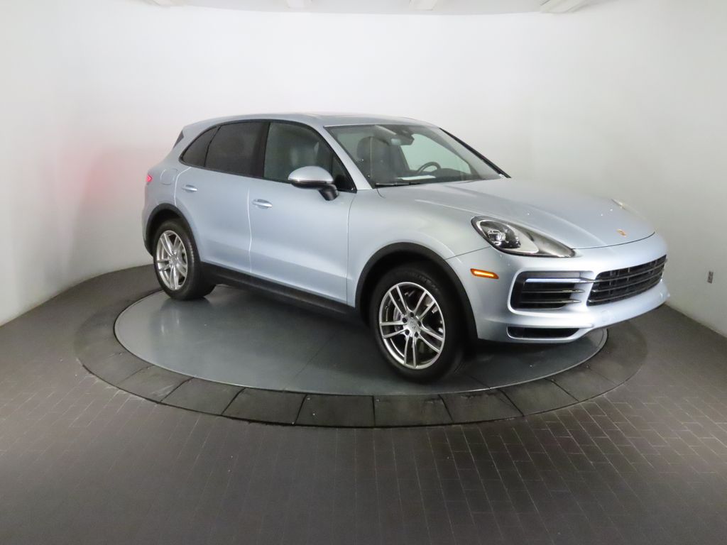 Thumbnail: 2023 Porsche Cayenne - 9