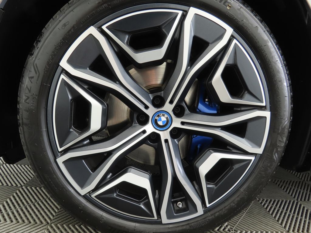2024 BMW iX xDrive50 29