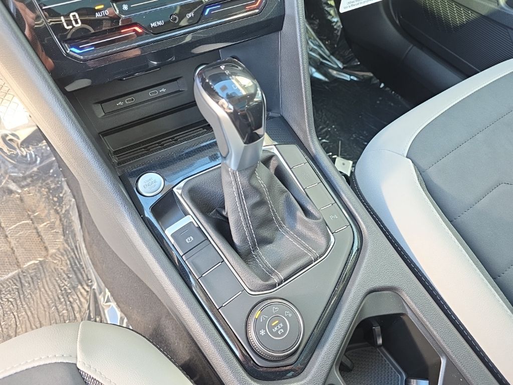 2026 Volkswagen Taos 1.5T SE Gray at Sutliff Volkswagen