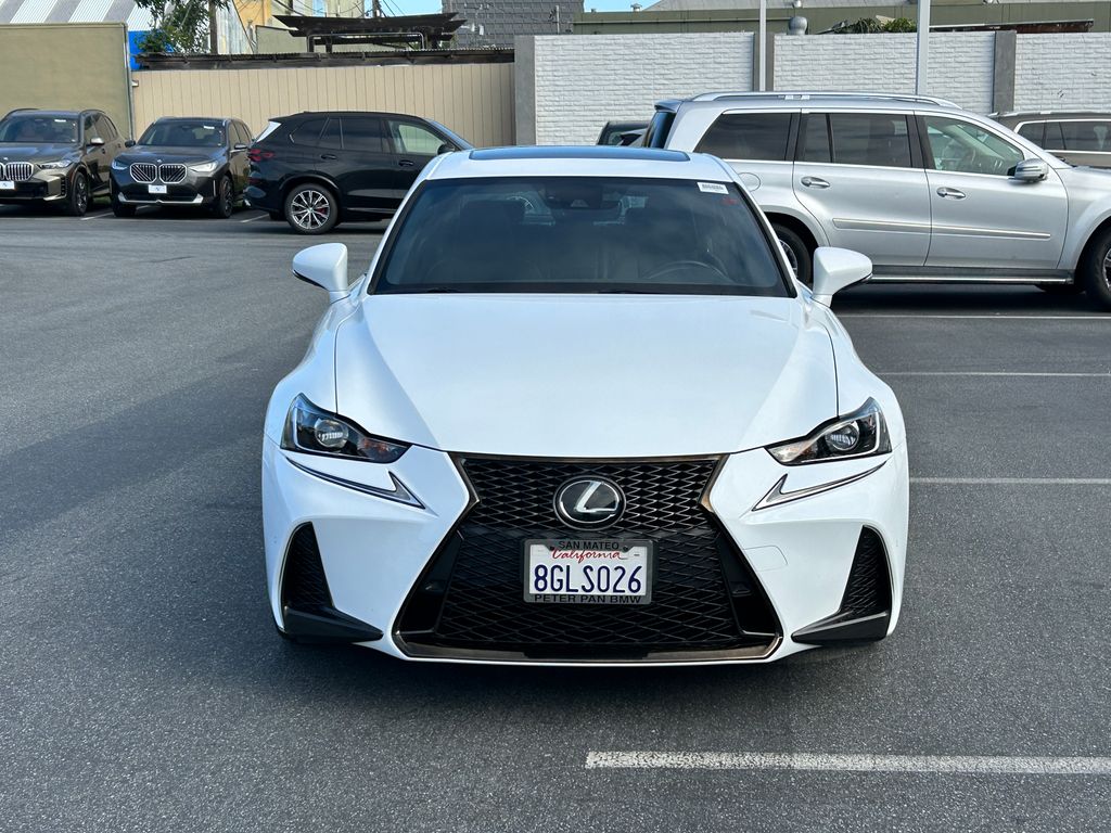 2018 Lexus IS 300 8